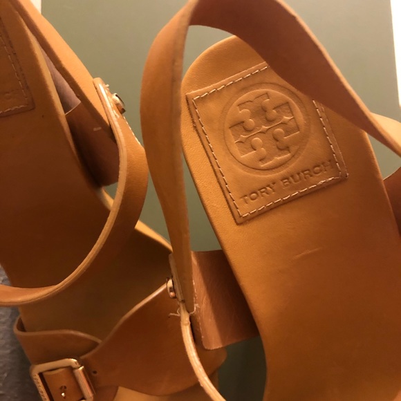 Tory Burch Brown Wooden Heeled Platforms - Picture 4 of 8